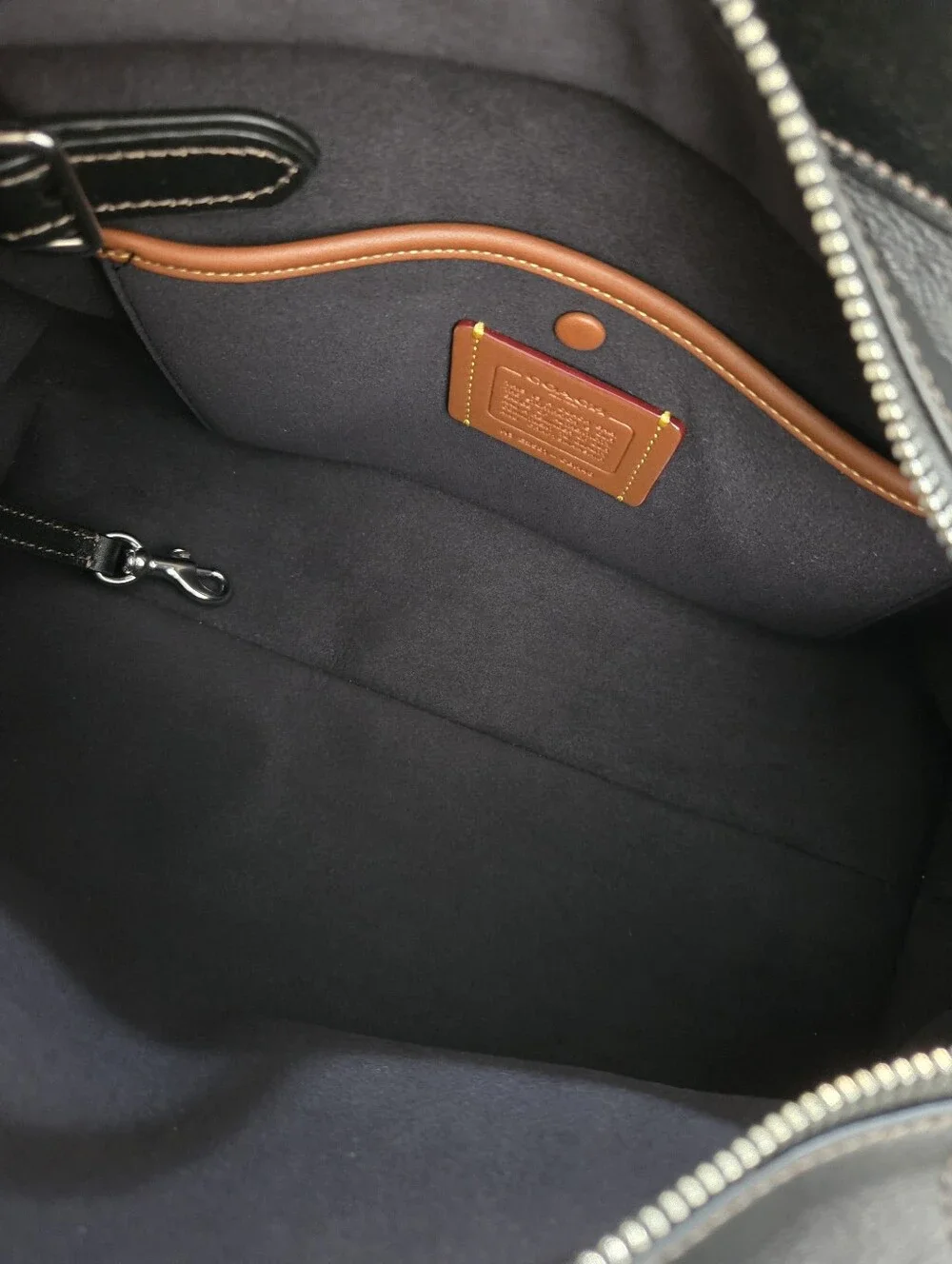 COACH SOFT EMPIRE CARRYALL BAG 28 IN LOVED LEATHER - Picture 8 of 14